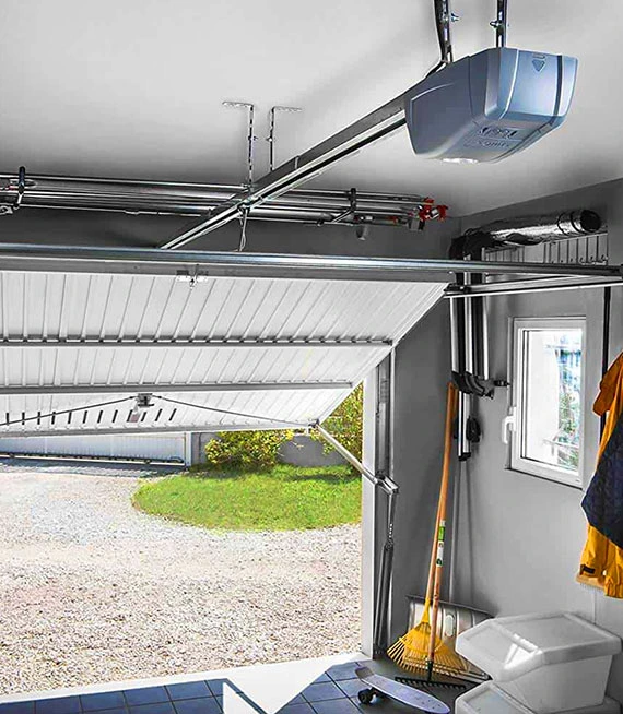 motoriastion-porte-de-garage-à-Les-Mesnuls