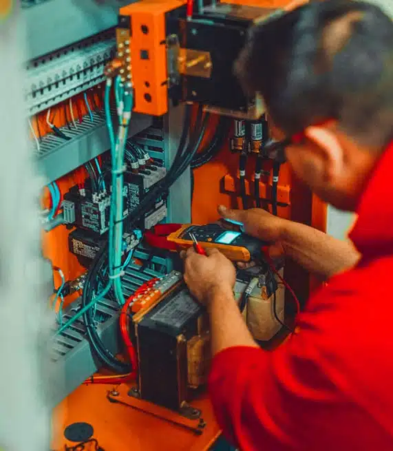 Maintenance électrique rapide et personnalisée