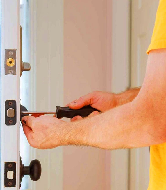Ouverture porte bloqué à Nanterre