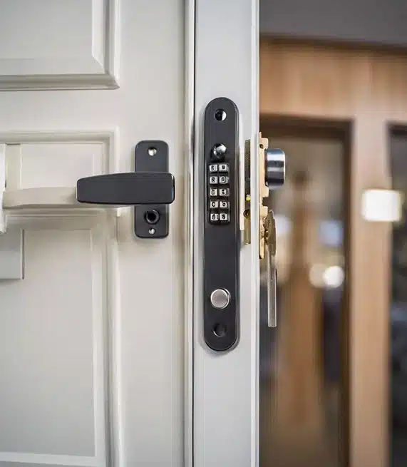 Pose de serrure de sécurité